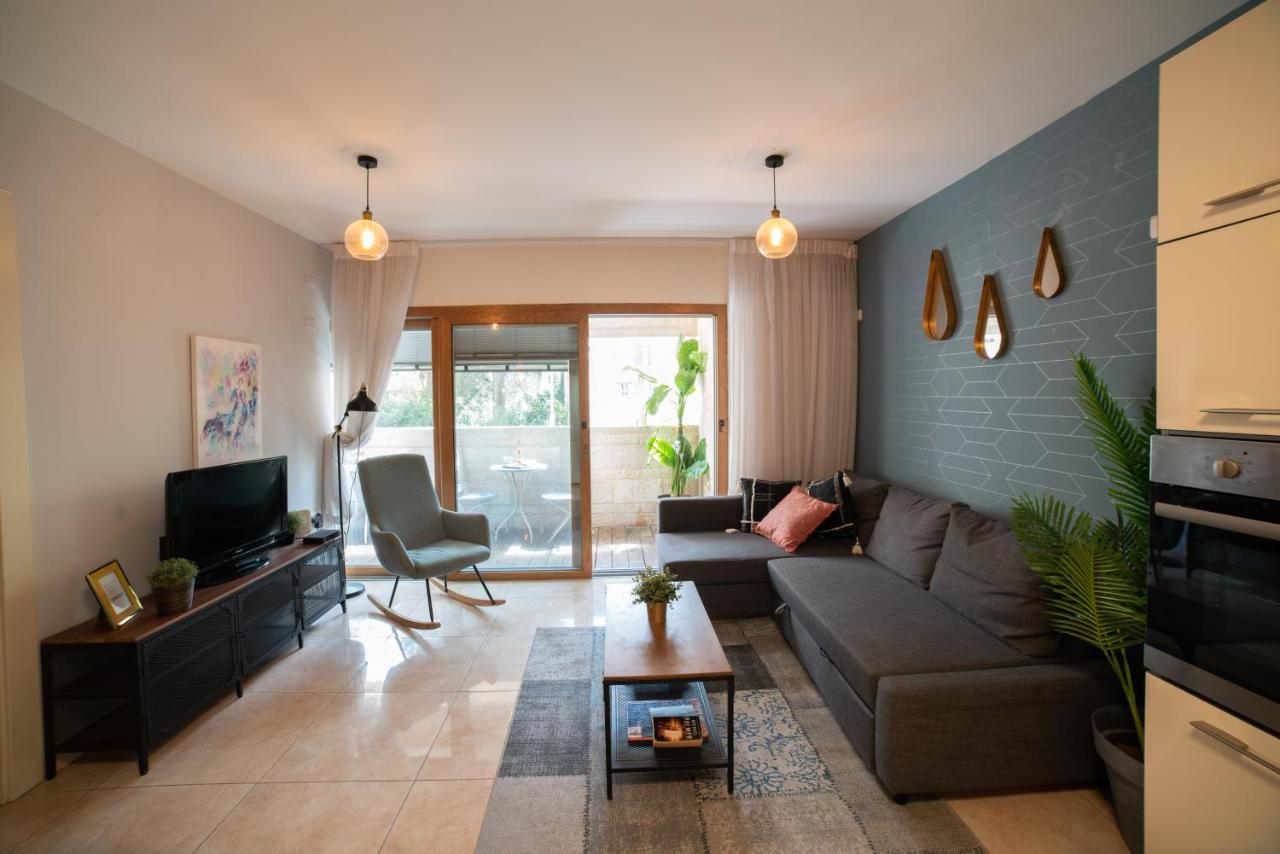 Art In Mamila - King David Apartment Jerusalem