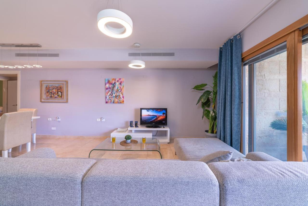Apartment Art In Mamila - King David *