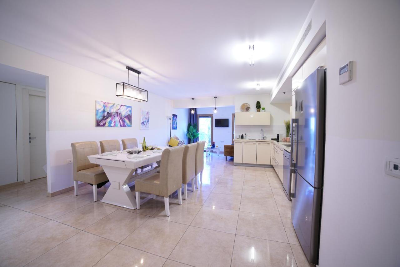 Apartment Art In Mamila - King David *