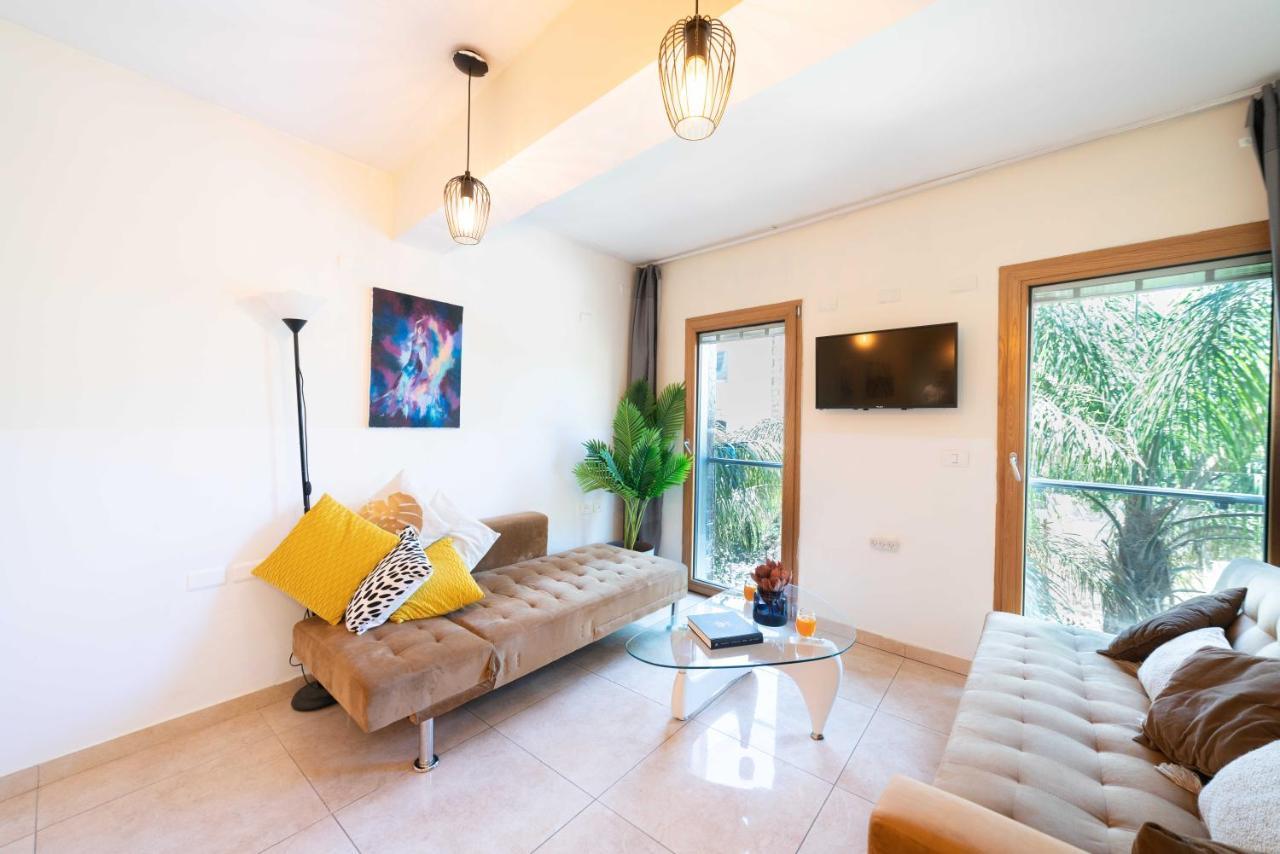 Apartment Art In Mamila - King David *